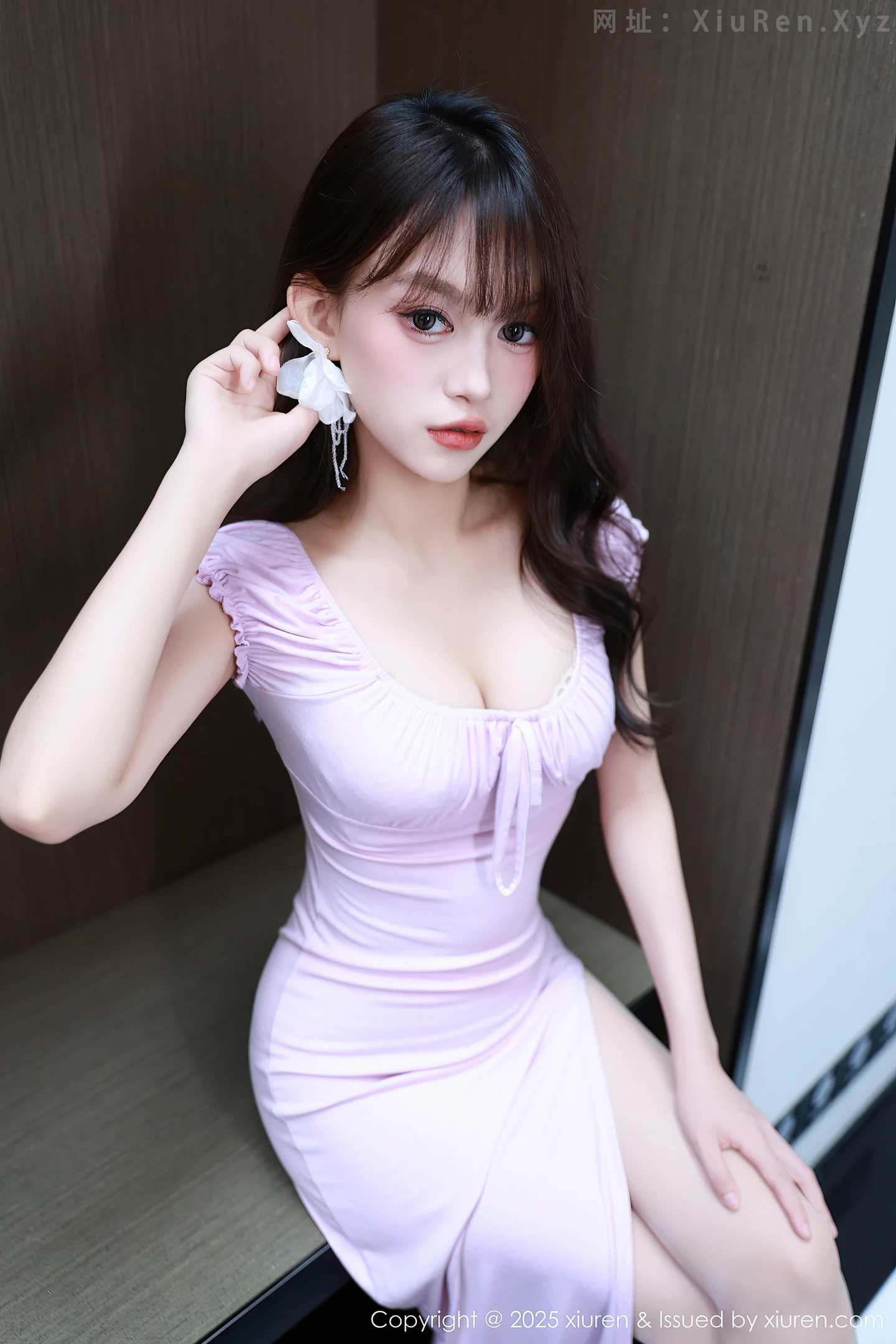 图片[6]-[XiuRen秀人网]VOL.10532 模特糯咪性感紫色连衣长裙配超薄无内肉丝秀曼妙身材诱惑写真79P-秀人网官方网站